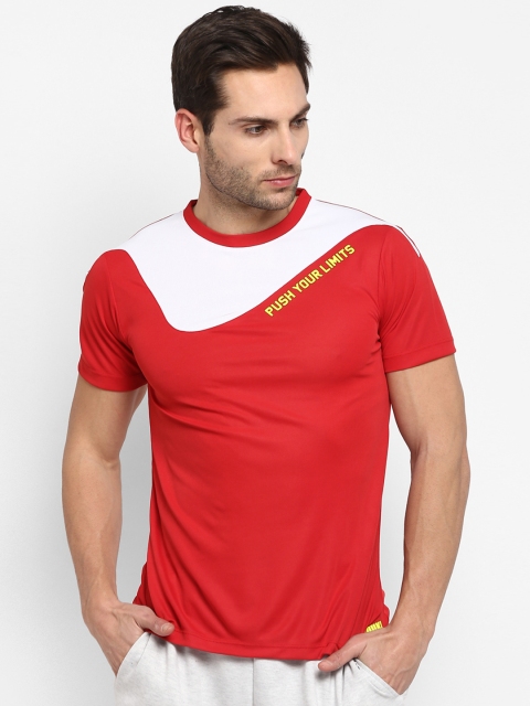 Yuuki Men Red & White Colourblocked Round Neck T-shirt