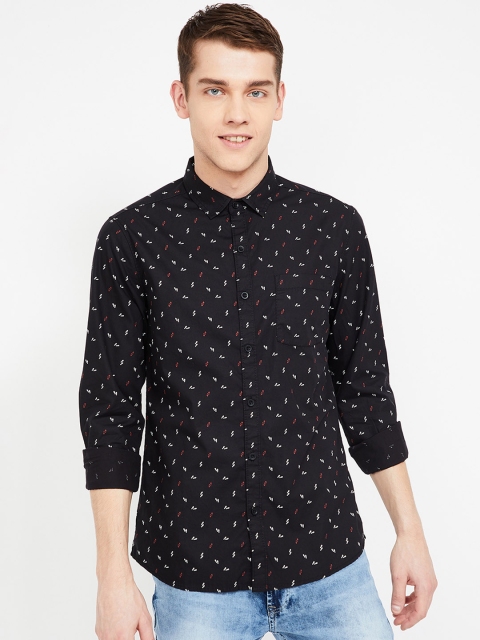 Fame Forever by Lifestyle Men Black & White Slim Fit Printed Casual Shirt
