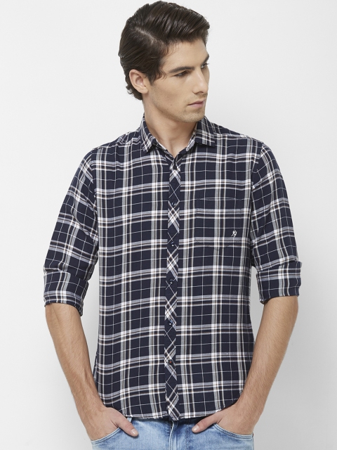 Killer Men Navy Blue & Off-White Regular Fit Checked Casual Shirt