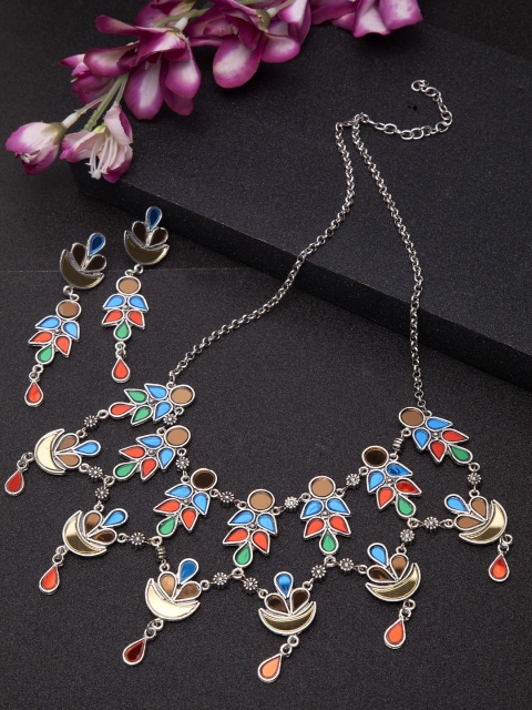 Moedbuille Women Silver-Toned Handcrafted Hand Cut Mirror Afghan Brass Plated Oxidised Tribal Tasselled Jewelry Set
Moedbuille Women Silver-Toned Handcrafted Hand Cut Mirror Afghan Brass Plated Oxidised Tribal Tasselled Jewelry Set