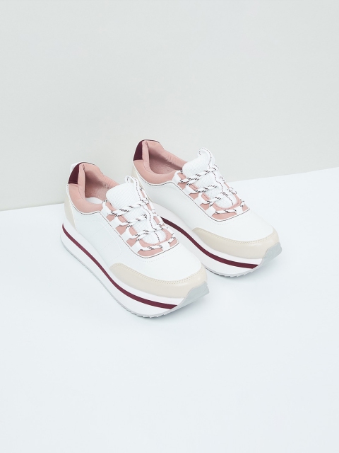 max Women White & Pink Colourblocked Sneakers