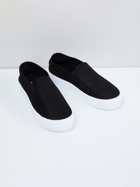 max Women Black Woven Design Slip-On Sneakers