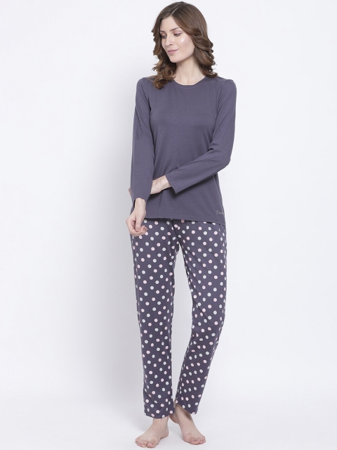 Kanvin Women Grey Printed Night Suit