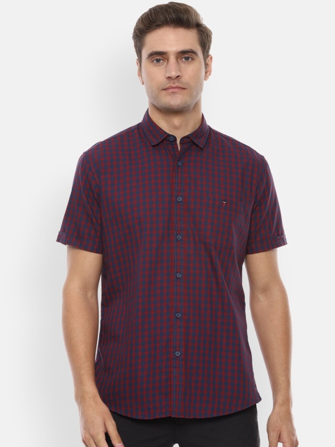 Louis Philippe Jeans Men Maroon Regular Fit Checked Casual Shirt