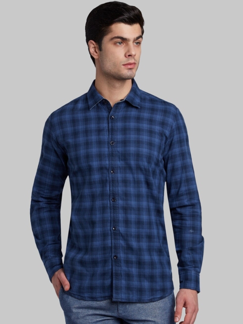 Parx Men Blue Slim Fit Checked Casual Shirt