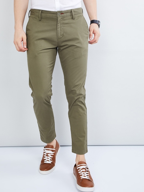 max Men Green Regular Fit Solid Chinos