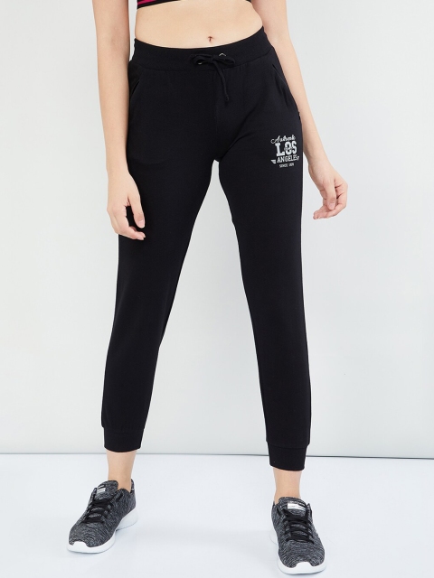 max Women Black Solid Slim-Fit Joggers