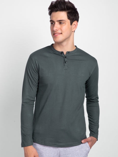 Bewakoof Men Charcoal Grey Solid Henley Neck T-shirt