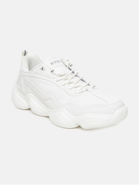 Xtep Men Off-White Sneakers