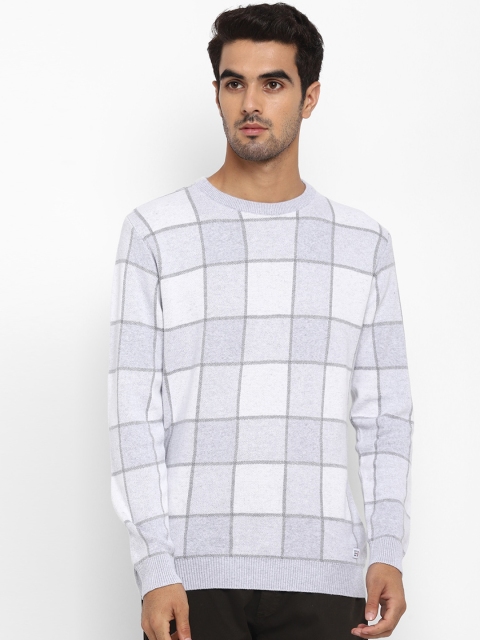 METTLE Men Grey & Off-White Checked Pullover Sweater