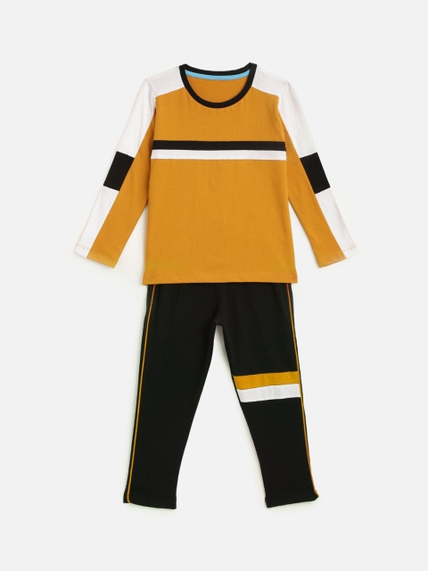 KIDSCRAFT Boys Yellow & Black Solid Night suit