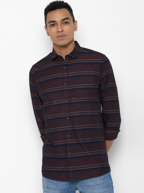 Solly Jeans Co. Men Maroon & Navy Blue Regular Fit Striped Casual Shirt