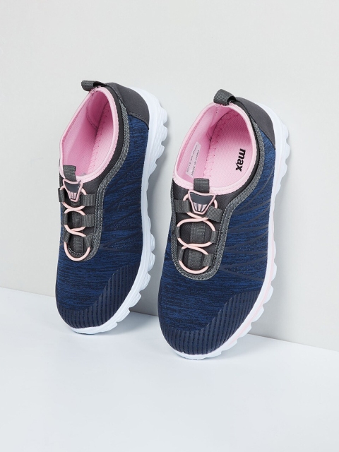 max Girls Navy Blue Textured Slip-On Sneakers