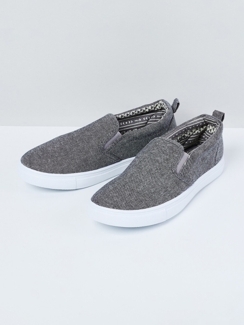 max Boys Grey Slip-On Sneakers