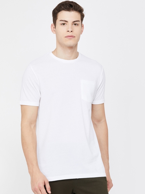 Fame Forever by Lifestyle Men White Solid Round Neck T-shirt