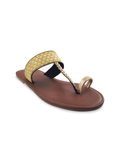THE MADRAS TRUNK Women Gold-Toned Textured Leather One Toe Flats