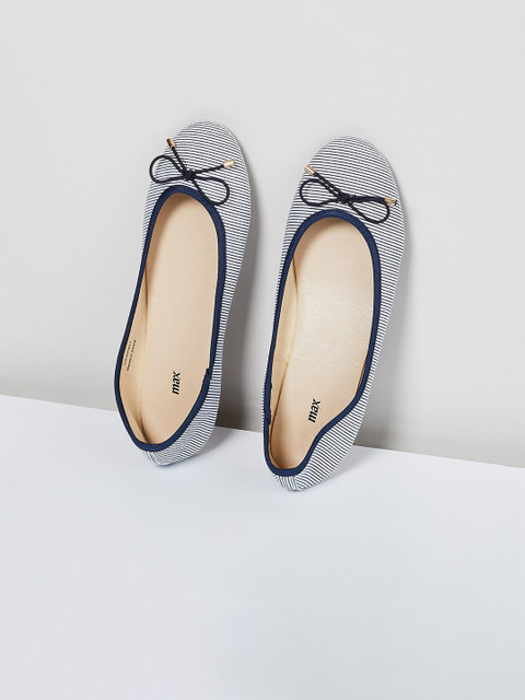 max Women Navy Blue & White Striped Ballerinas
max Women Navy Blue & White Striped Ballerinas
