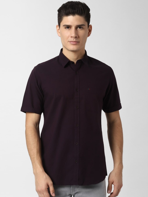 Peter England Casuals Men Burgundy Regular Fit Solid Casual Shirt