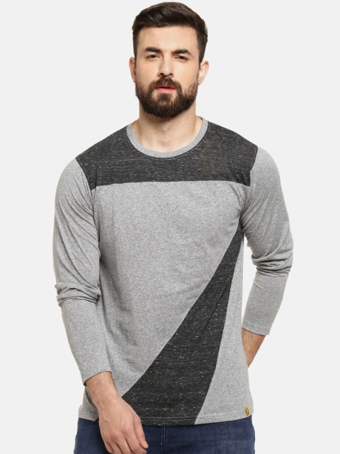 Campus Sutra Men Grey Colourblocked Round Neck T-shirt