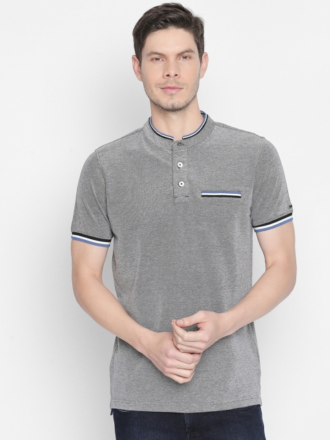 Basics Men Grey Solid V-Neck T-shirt