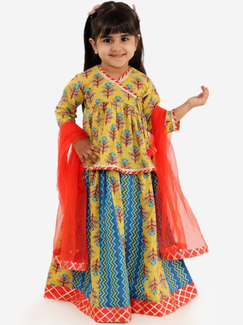 KID1 Girls Yellow & Blue Printed Semi-Stitched Lehenga & Ready to Wear Blouse with Dupatta
KID1 Girls Yellow & Blue Printed Semi-Stitched Lehenga & Ready to Wear Blouse with Dupatta