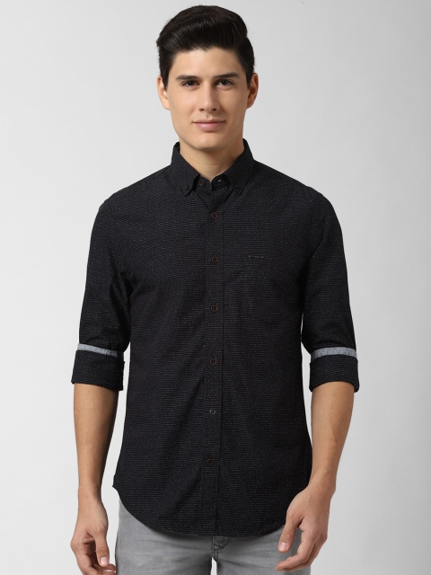 Peter England Casuals Men Black & Off-White Slim Fit Solid Casual Shirt