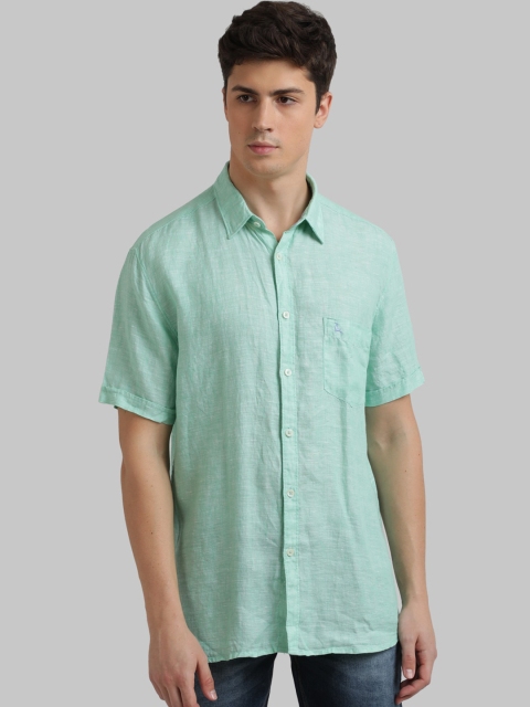 Parx Men Green Regular Fit Solid Casual Shirt