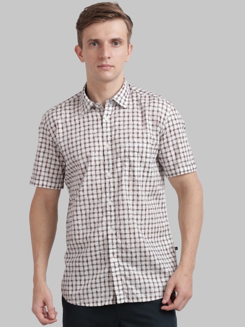 Parx Men Off-White & Brown Regular Fit Checked Casual Shirt