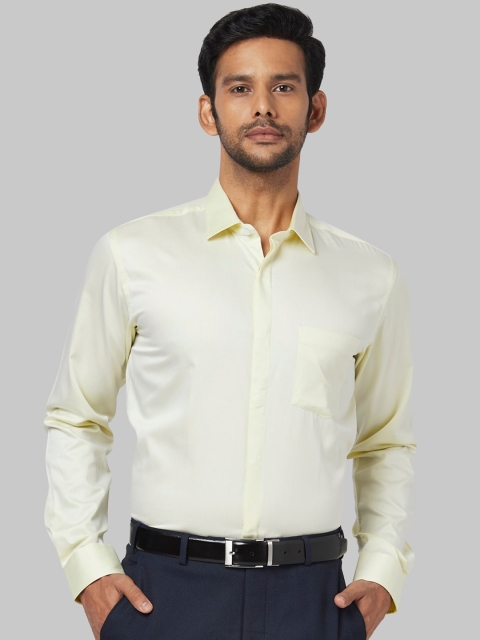 Park Avenue Men Yellow Regular Fit Solid Formal Shirt