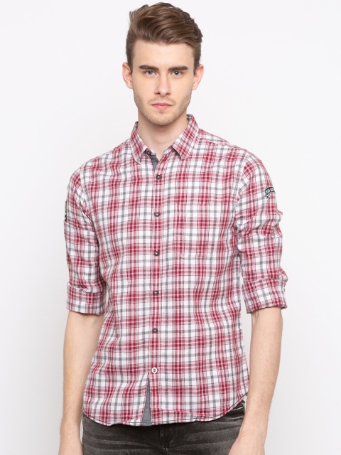 SPYKAR Men Red & White Slim Fit Checked Casual Shirt