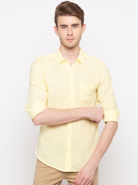 SPYKAR Men Yellow Slim Fit Solid Casual Shirt