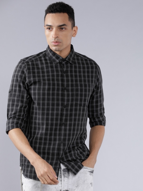 HIGHLANDER Men Black & White Slim Fit Checked Casual Shirt