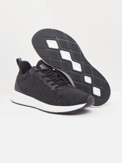 shoexpress Men Black Textile Training or Gym Shoes