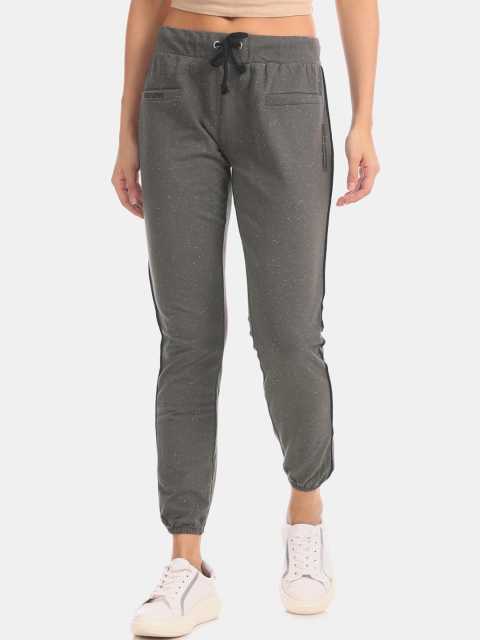 Sugr Women Grey & White Printed Straight-Fit Joggers