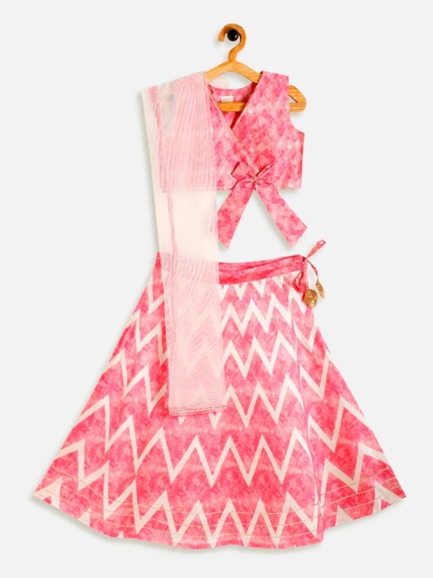 Aomi Girls Pink & Cream-Coloured Printed Ready to Wear Lehenga & Blouse with Dupatta
Aomi Girls Pink & Cream-Coloured Printed Ready to Wear Lehenga & Blouse with Dupatta