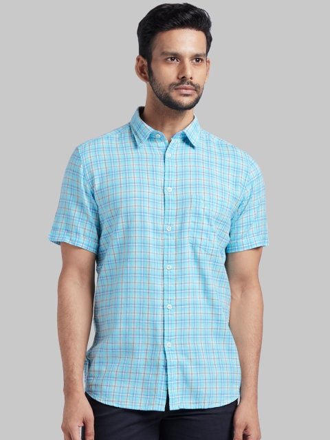 Parx Men Blue & White Slim Fit Checked Casual Shirt
