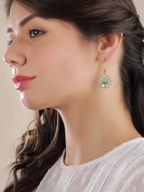 TOKYO TALKIES X rubans FASHION ACCESSORIES Gold-Plated Handcrafted Floral Drop Earrings
TOKYO TALKIES X rubans FASHION ACCESSORIES Gold-Plated Handcrafted Floral Drop Earrings