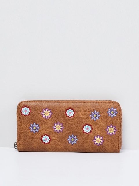 max Women Brown Textured Zip Around Wallet