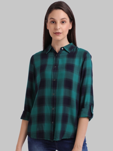 Parx Women Green & Black Regular Fit Checked Casual Shirt