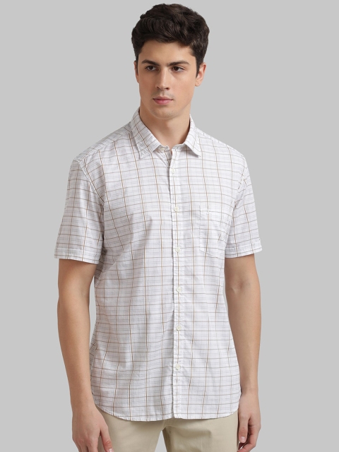 Parx Men Beige & Off-White Slim Fit Checked Casual Shirt