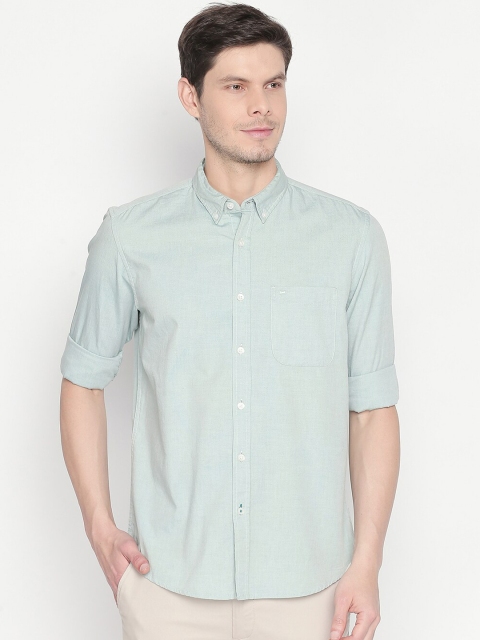 Basics Men Green Slim Fit Solid Casual Shirt