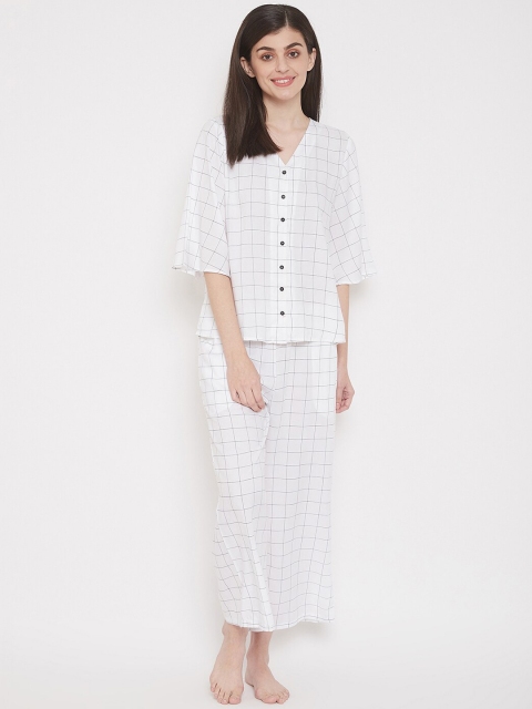 Clovia Women White & Black Checked Night Suit