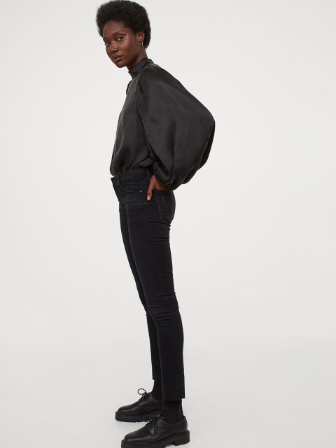 H&M Women Black Shaping Low Sustainable Jeans