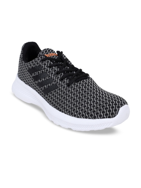 Action Men Black & White Running Shoes