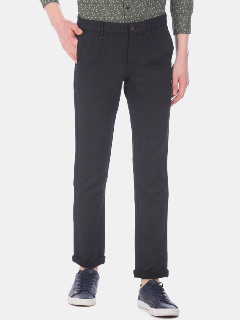 Arrow Sport Men Black Regular Fit Solid Chinos