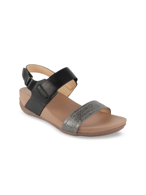 CALZADO Women Black & Grey Colourblocked Heels