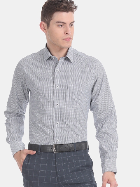 Arrow Men White & Blue Regular Fit Printed Formal Shirt