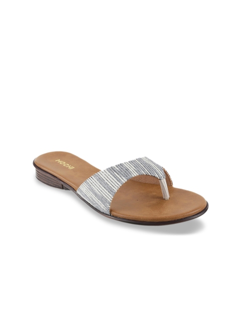 Mochi Women Grey Textured Open Toe Flats
