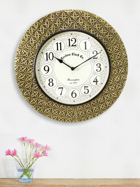 RANDOM Off-White Handcrafted Round Solid 45 cm Analogue Wall Clock