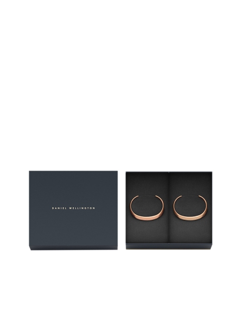 Daniel Wellington Set Of 2 Classic Dusty Rose Gold-Plated & Desert Sand Bracelet Gift Set
Daniel Wellington Set Of 2 Classic Dusty Rose Gold-Plated & Desert Sand Bracelet Gift Set